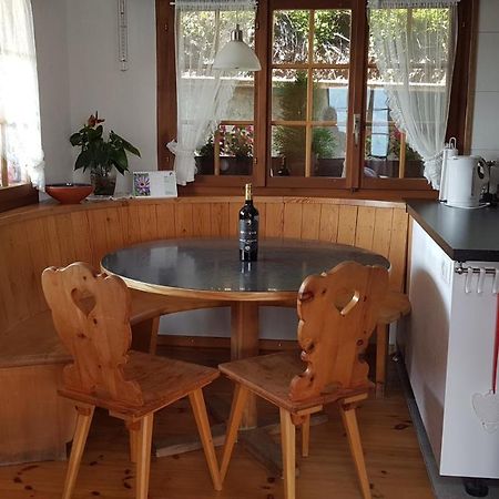 Traumhaftes Chalet Mit Seesicht Krattigen エクステリア 写真