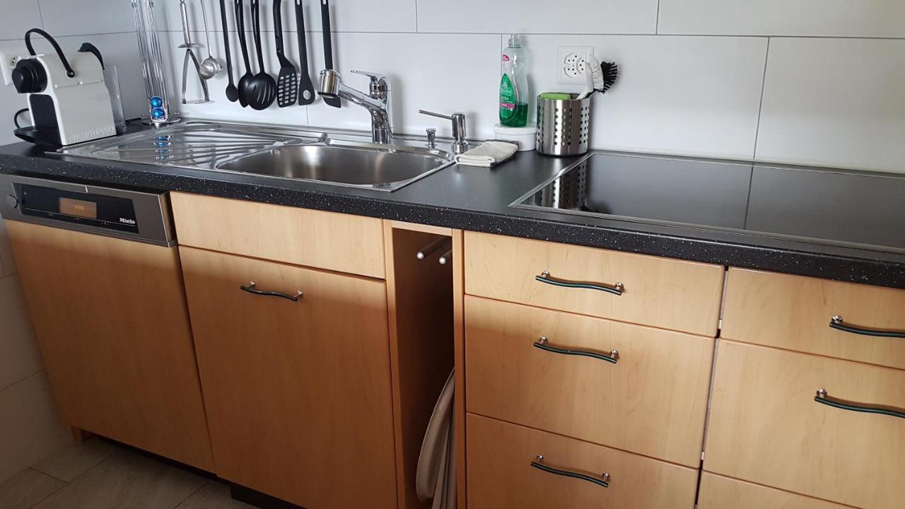 Traumhaftes Chalet Mit Seesicht Krattigen エクステリア 写真