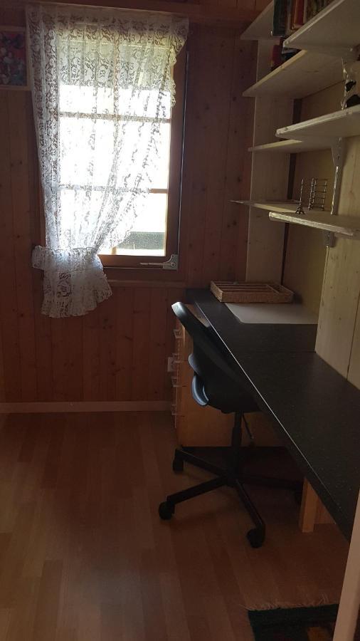 Traumhaftes Chalet Mit Seesicht Krattigen エクステリア 写真