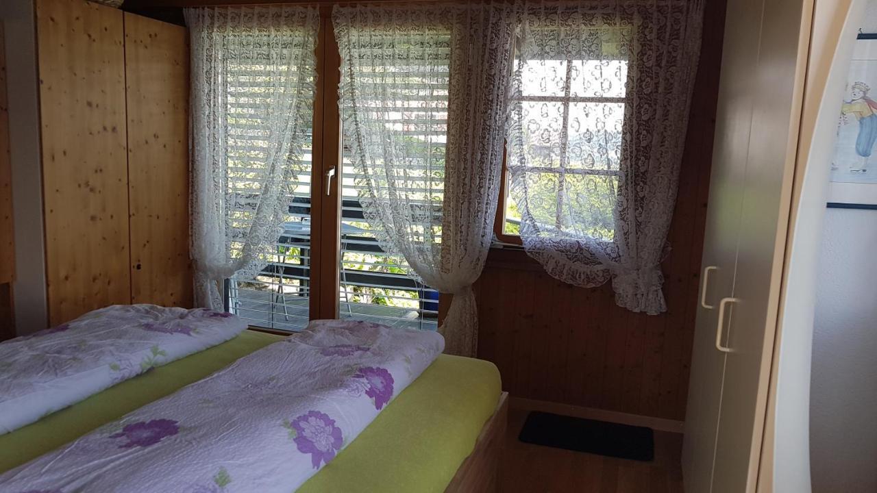 Traumhaftes Chalet Mit Seesicht Krattigen エクステリア 写真