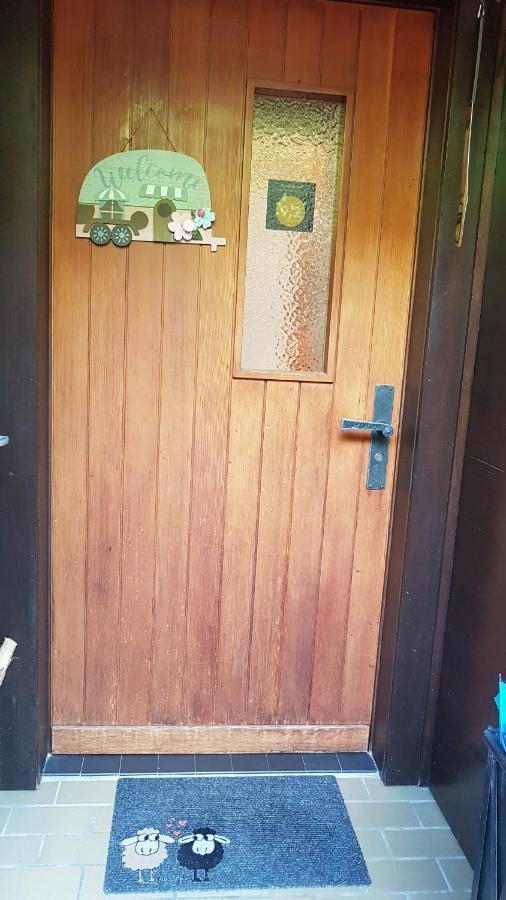 Traumhaftes Chalet Mit Seesicht Krattigen エクステリア 写真