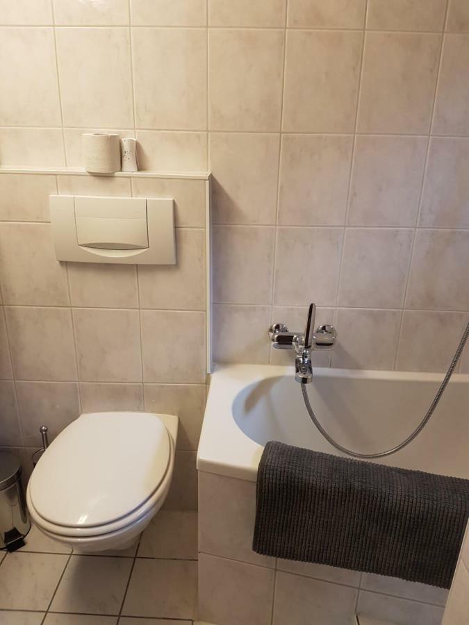 Traumhaftes Chalet Mit Seesicht Krattigen エクステリア 写真