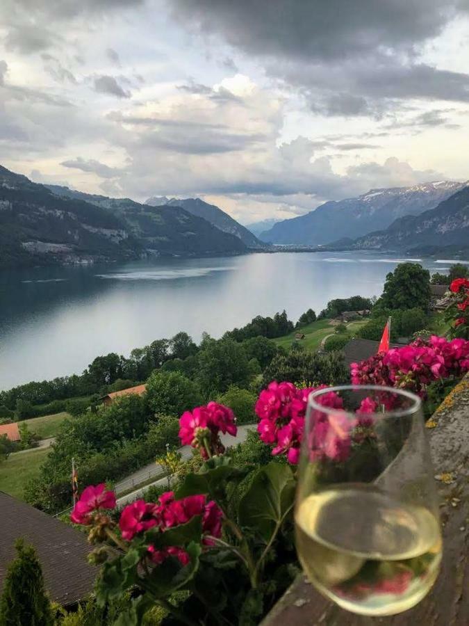 Traumhaftes Chalet Mit Seesicht Krattigen エクステリア 写真